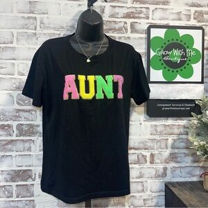 Black 'AUNT' patch T-Shirt women’s medium